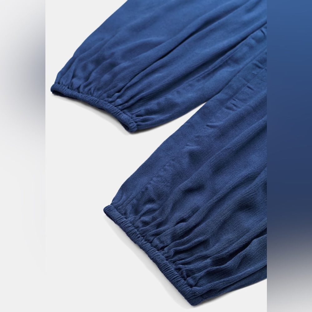 Cupshe Plunge Halter Jogger Jumpsuit - Picture 10 of 14